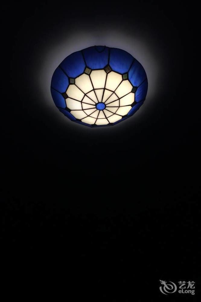 Dalian Buzz Light Year Youth Hostel Экстерьер фото