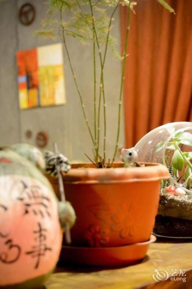 Dalian Buzz Light Year Youth Hostel Экстерьер фото